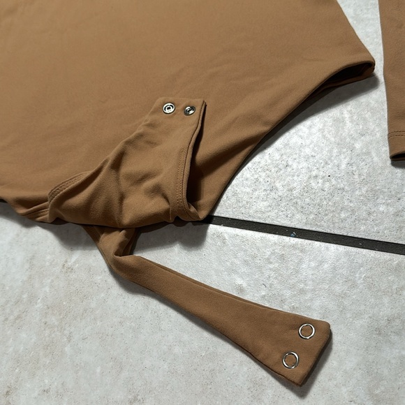 Nuuds‎ Long Sleeve Scoop Neck Bodysuit - Picture 5 of 8